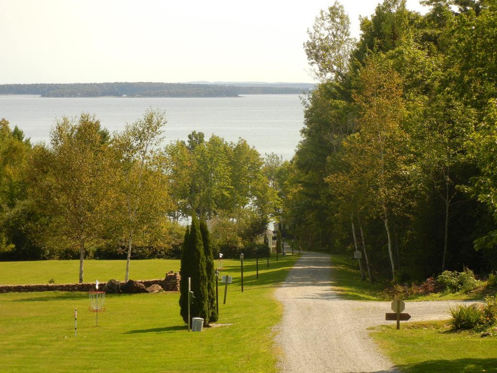 Glenmoor By The Sea Hotel Lincolnville Exterior photo